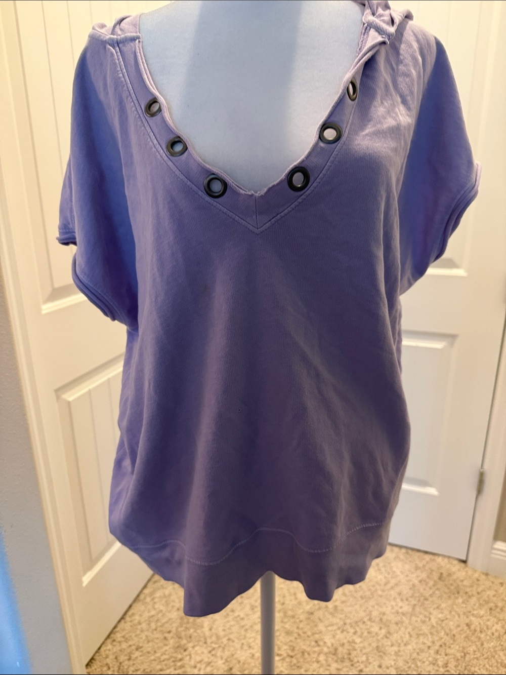 Sanctuary Lavender V-Neck Grommet Hoodie Tee